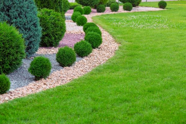 Edging Stones Installation in Grand Rapids