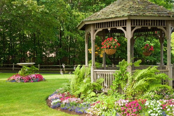 Backyard Landscaping Service in Grand Rapids